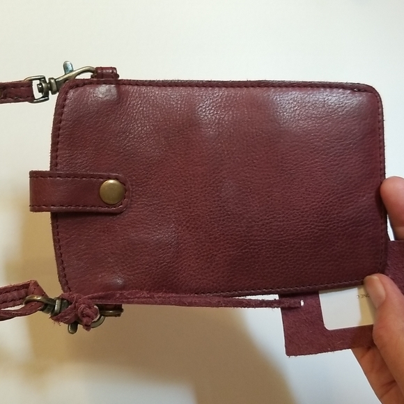 Small burgandy leather bag - Picture 4 of 6